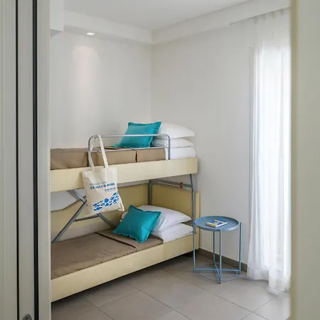 Augustus- Davanti A Noi C'e Solo Il Mare Hotel 3*