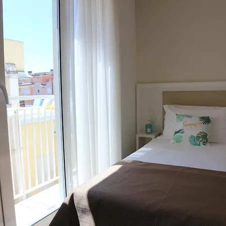 Hotel Augustus- Davanti A Noi C'e Solo Il Mare