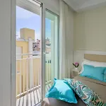 Augustus- Davanti A Noi C'e Solo Il Mare Otel