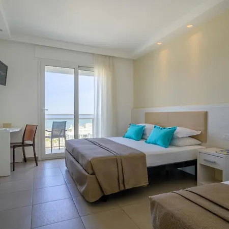 Augustus- Direttamente Sul Mare 3*
