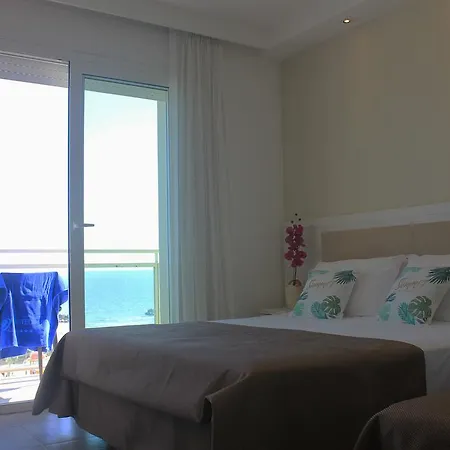 Augustus- Davanti A Noi C'e Solo Il Mare Hotel 3*