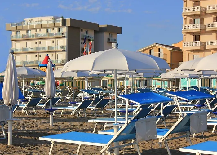 Augustus- Davanti A Noi C'e Solo Il Mare Hotel 3*