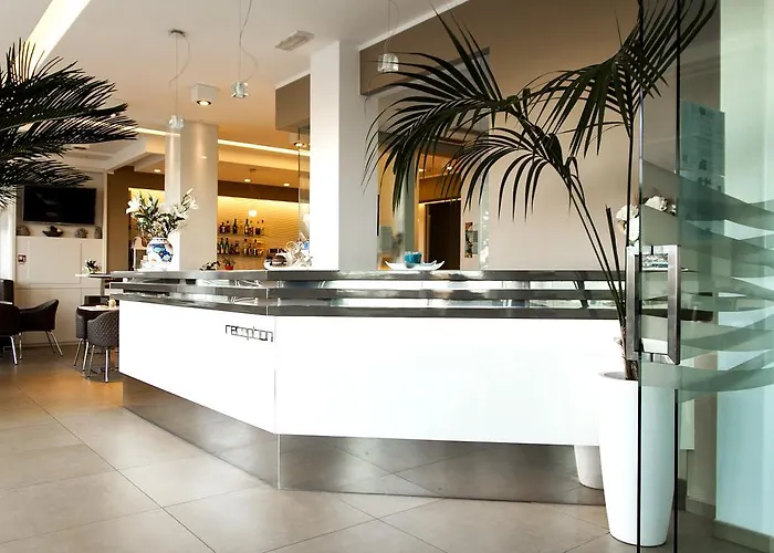 Augustus- Davanti A Noi C'è Solo Il Mare Misano Adriatico