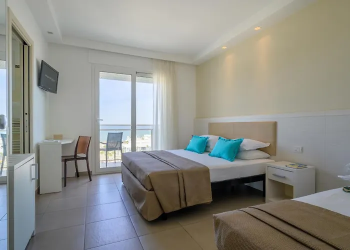 Augustus- Direttamente Sul Mare 3*
