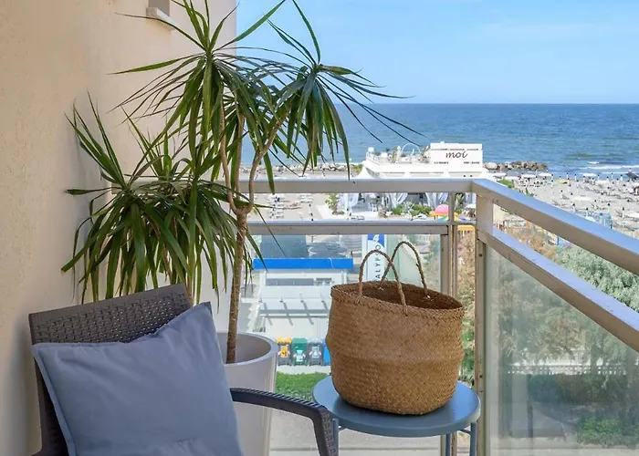 Augustus- Davanti A Noi C'è Solo Il Mare Misano Adriatico