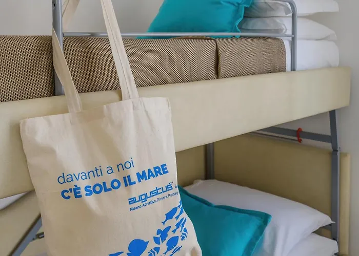 Augustus- Davanti A Noi C'e Solo Il Mare Hotel