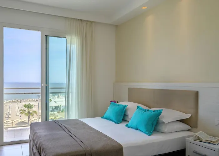 Augustus- Davanti A Noi C'è Solo Il Mare 3* Misano Adriatico