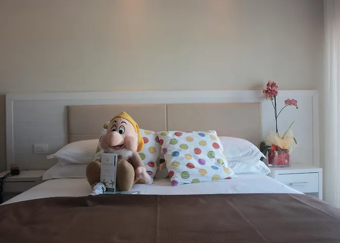 Augustus- Davanti A Noi C'e Solo Il Mare Hotel 3*