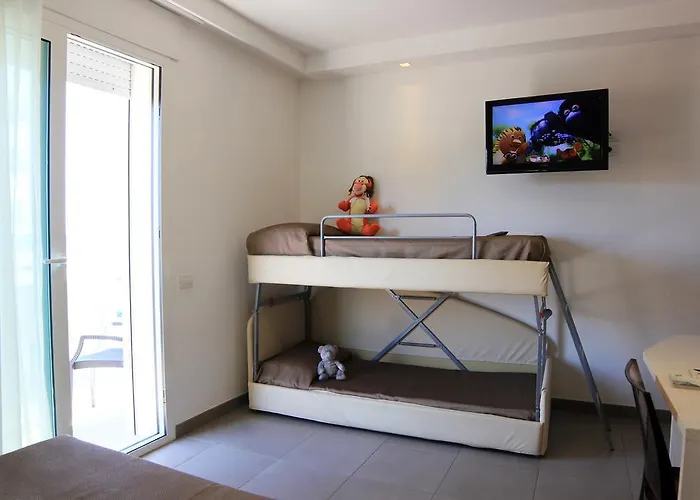 Augustus- Davanti A Noi C'e Solo Il Mare Misano Adriatico